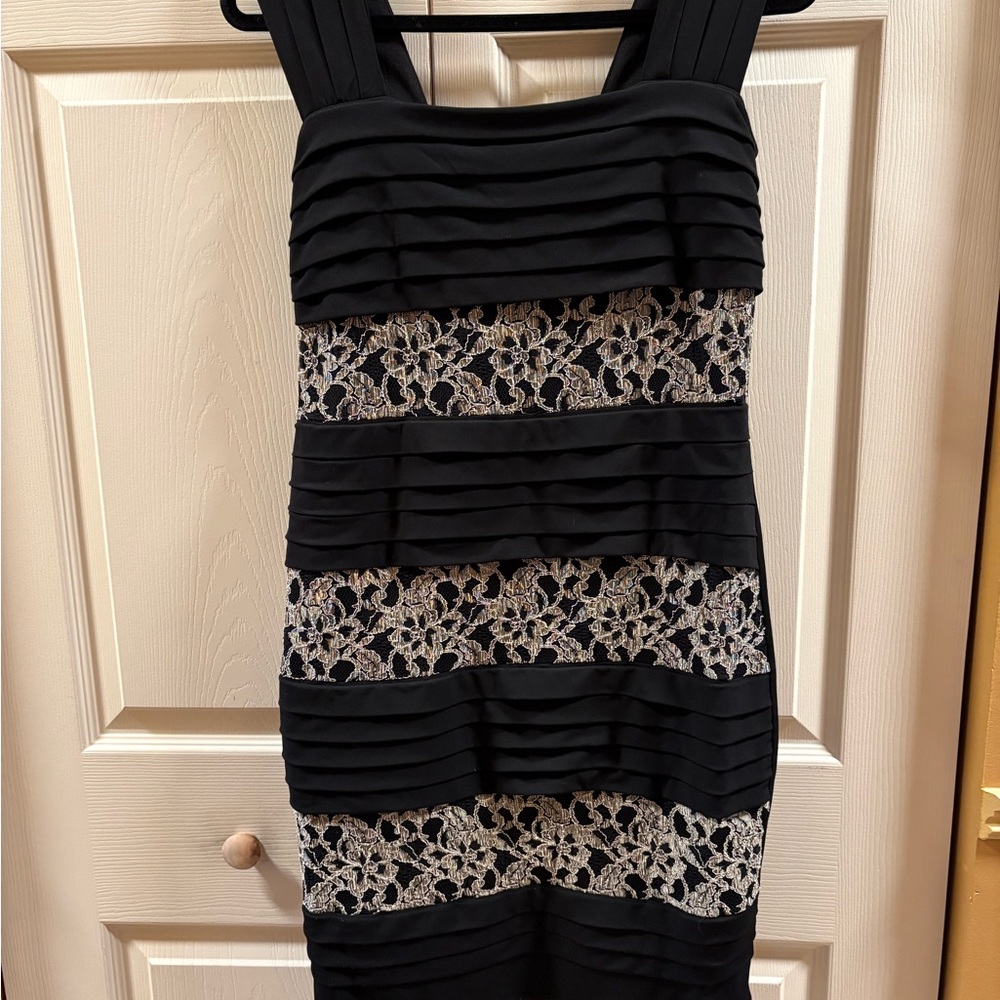 Valerie Bertinelli Black and metallic Beige Lace Midi Dress